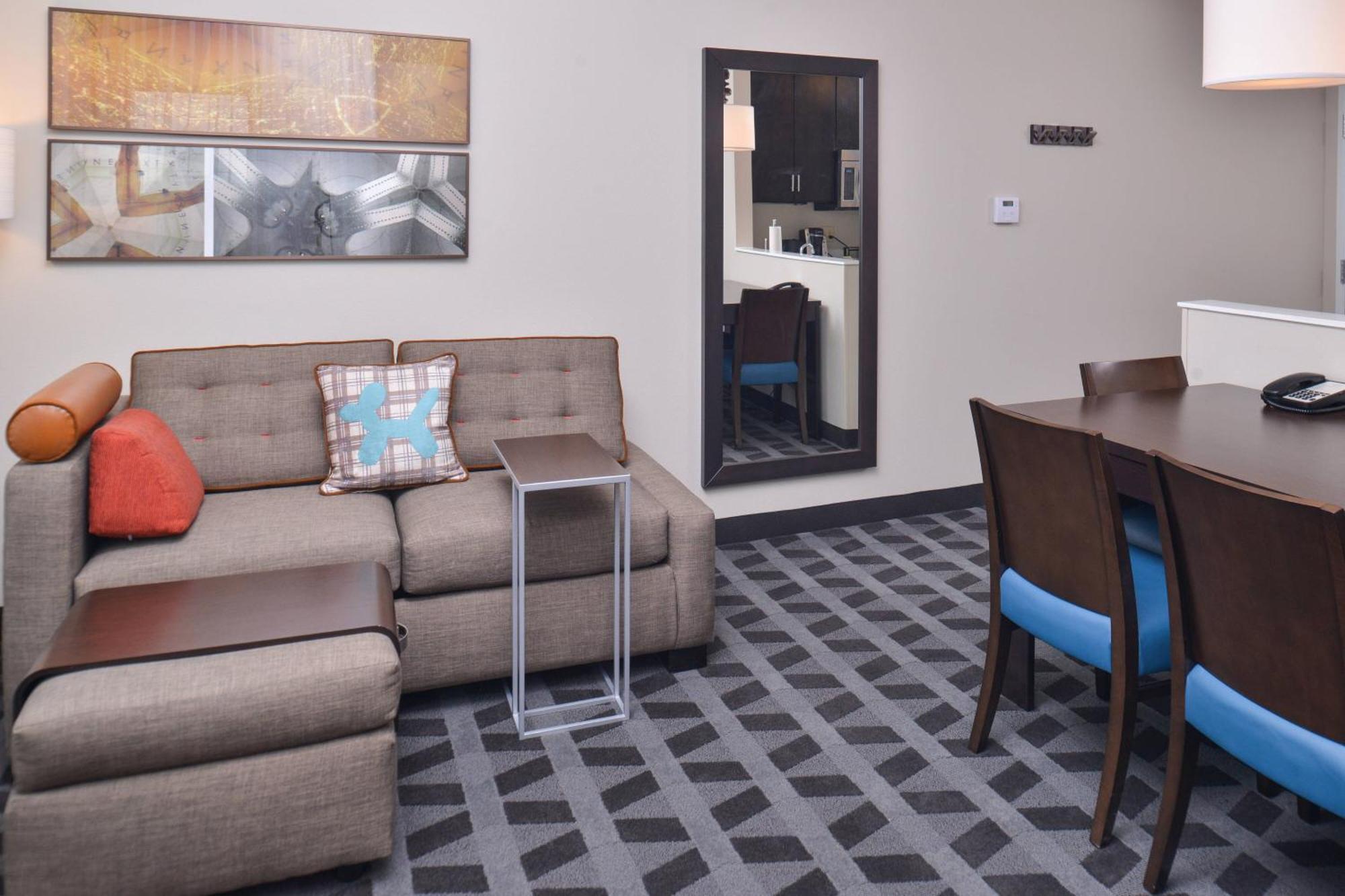Towneplace By Marriott Gillette